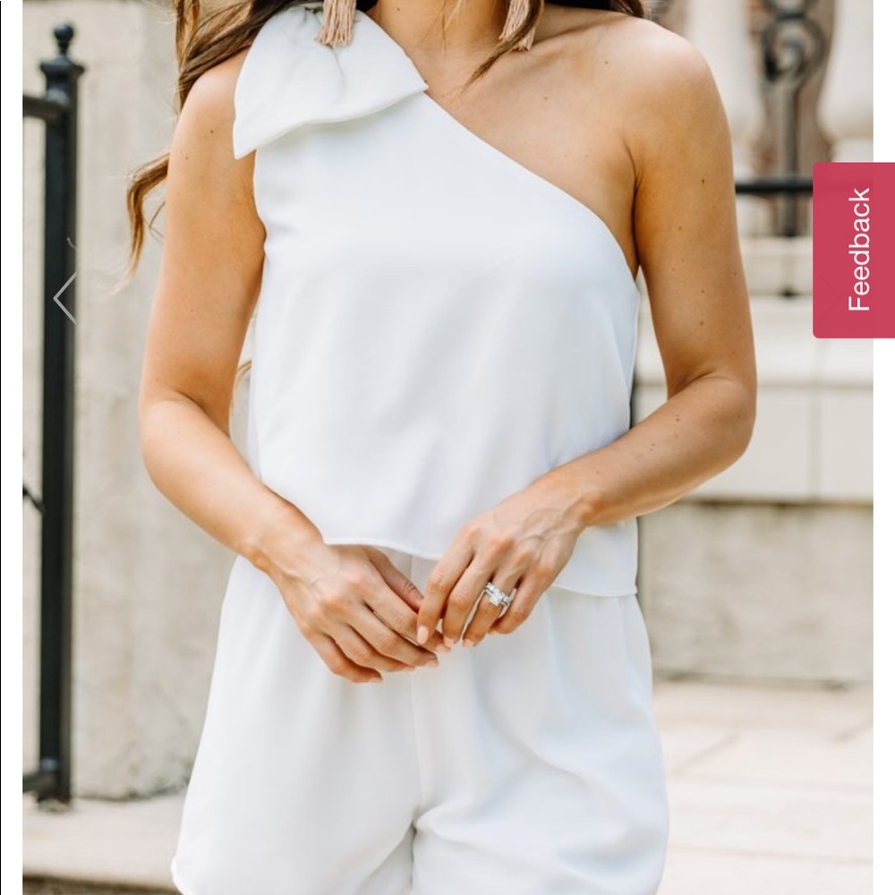 Mint Julep Boutique One-Shoulder Bow Romper